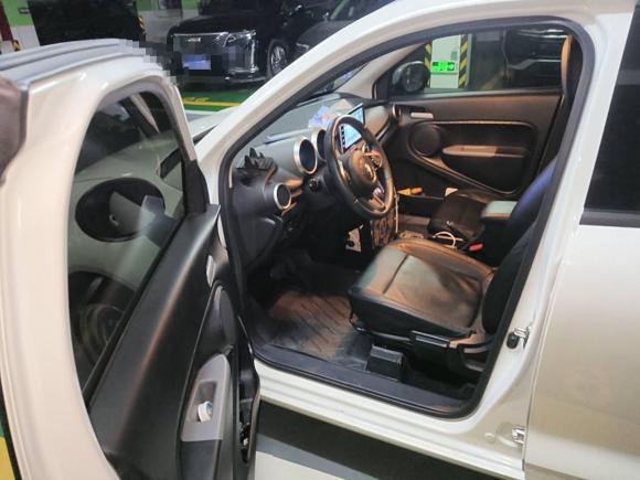 [佛山·粤A] 二手欧拉欧拉黑猫2022款 351km 标准型 三元锂