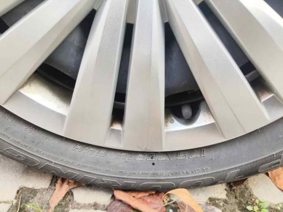 [武汉·鄂A] 二手大众桑塔纳2016款 1.6L 自动风尚版