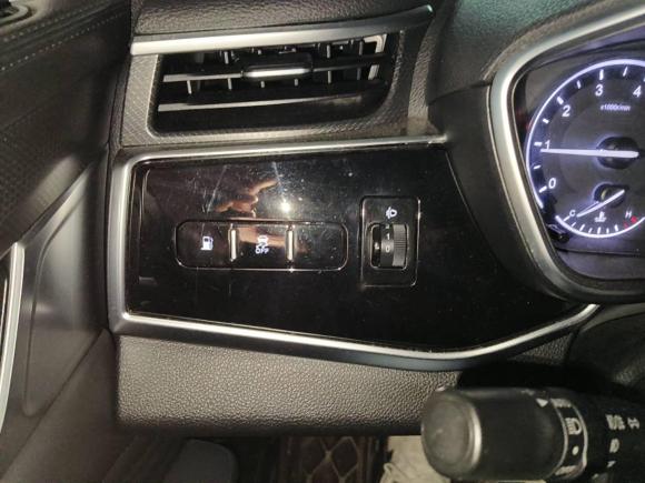 [金华·浙G] 二手东风风光风光ix52019款 220T 手动智慧型 国V