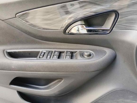 [上海·沪B] 二手别克昂科拉2017款 18T 自动两驱都市时尚型