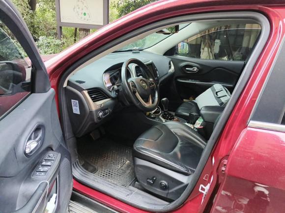 [成都·川A] 二手Jeep自由光2014款 2.4L 都市版