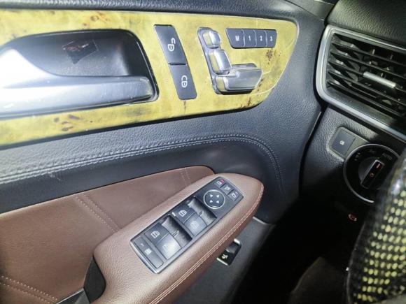 [上海·苏U] 二手奔驰奔驰M级AMG2012款 AMG ML 63