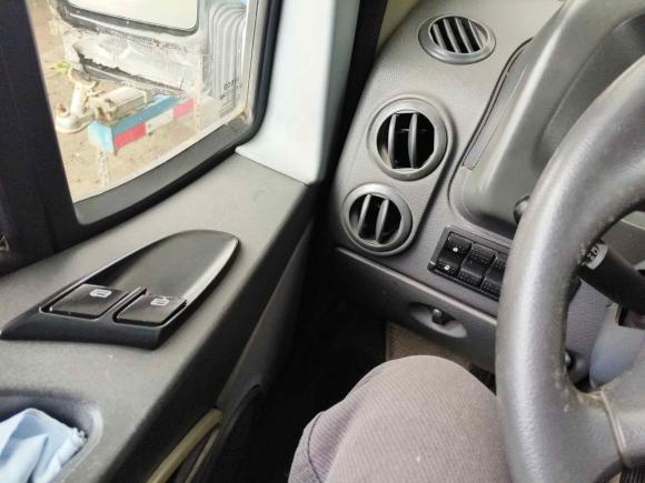 [苏州·苏E] 二手依维柯依维柯褒迪2012款 2.5T-A32 基本型