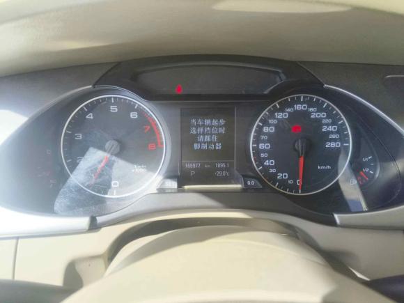 [上海·沪A] 二手奥迪奥迪A4L2011款 2.0 TFSI 技术型