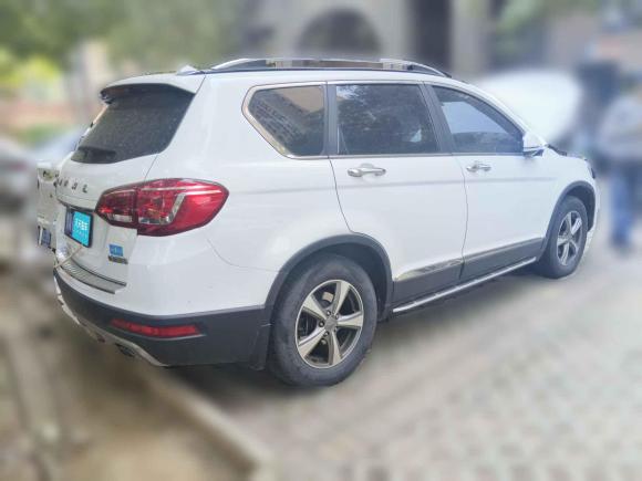 [济南·鲁N] 二手哈弗哈弗H62015款 改款 运动版 1.5T 手动两驱精英型