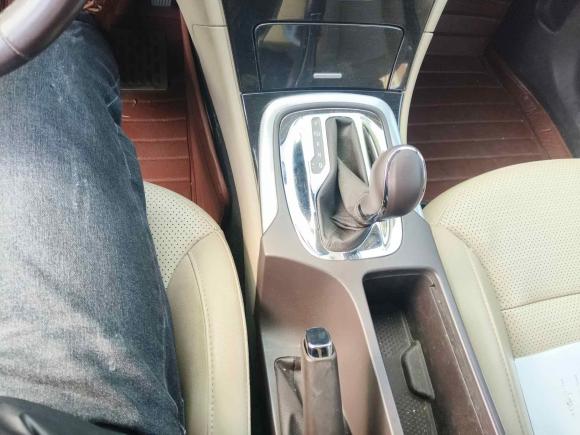 [无锡·苏B] 二手别克君威2014款 2.0L 领先时尚型