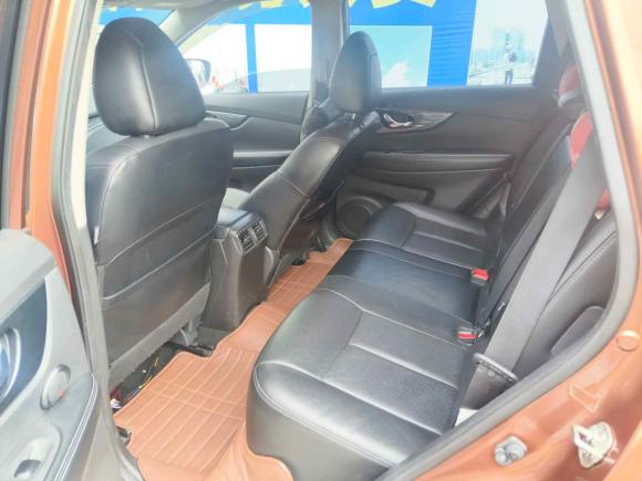 [深圳·粤B] 二手日产奇骏2014款 2.5L CVT领先版 4WD