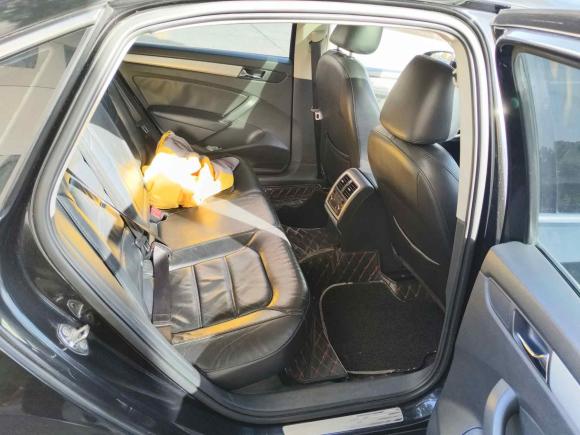 [上海·沪C] 二手大众帕萨特2014款 1.8TSI DSG尊荣版