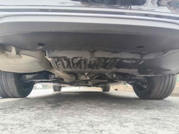 [上海·鄂W] 二手奔驰奔驰C级2024款 C 260 L