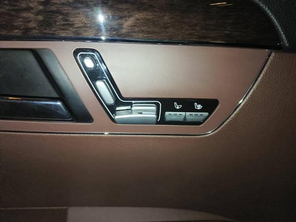 [上海·皖F] 二手奔驰奔驰S级2012款 S 300 L 豪华型 Grand Edition