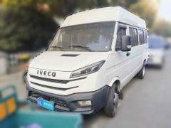 [杭州·浙A] 依维柯依维柯得意2023款 2.5T A37M1长轴中顶双胎手动门5-9座