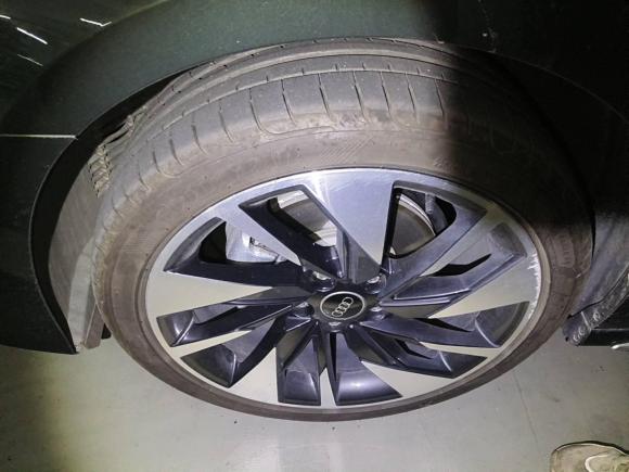 [成都·川G] 二手奥迪奥迪A32022款 A3L Limousine 35 TFSI 时尚运动型