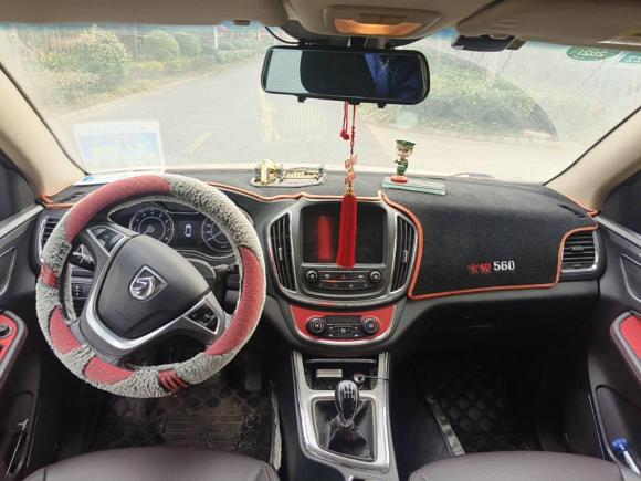 [南通·苏F] 二手宝骏宝骏5602015款 1.8L 手动豪华型