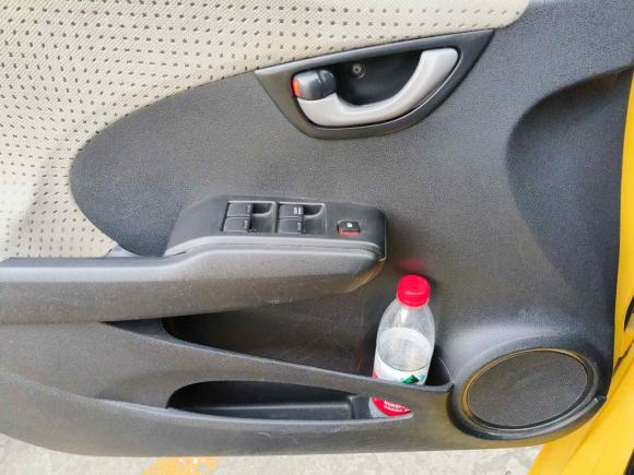 [成都·川A] 二手本田飞度2008款 1.3L 自动舒适版