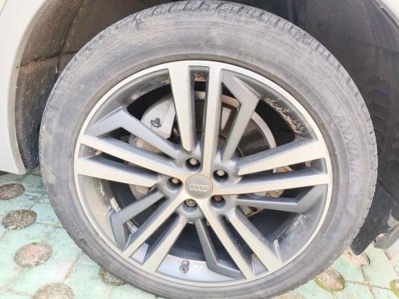 [南昌·赣A] 二手奥迪奥迪Q5L2020款 40 TFSI 荣享进取型