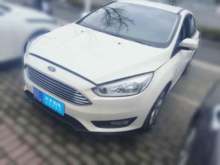 福特福克斯2015款 三厢 1.6L 自动舒适型