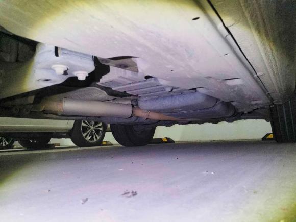 [深圳·粤B] 二手大众途锐2006款 3.2L 顶级版