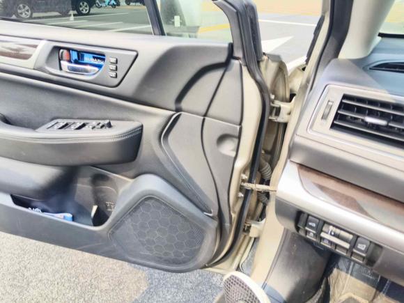 [南通·苏A] 二手斯巴鲁傲虎2015款 2.5i 豪华导航版