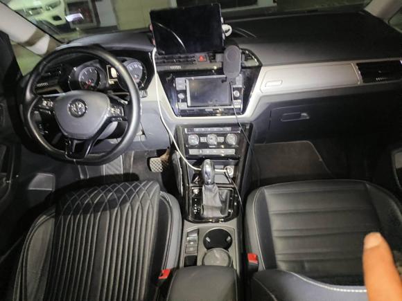 [上海·沪H] 二手大众途安2016款 途安L 280TSI DSG豪华版