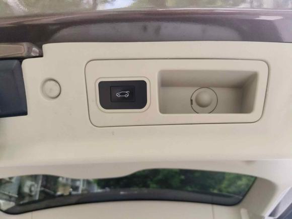 [上海·沪E] 二手别克别克GL82022款 陆上公务舱 652T 豪华型