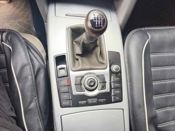 [义乌·浙G] 二手奥迪奥迪A6L2010款 2.0 TFSI 基本型