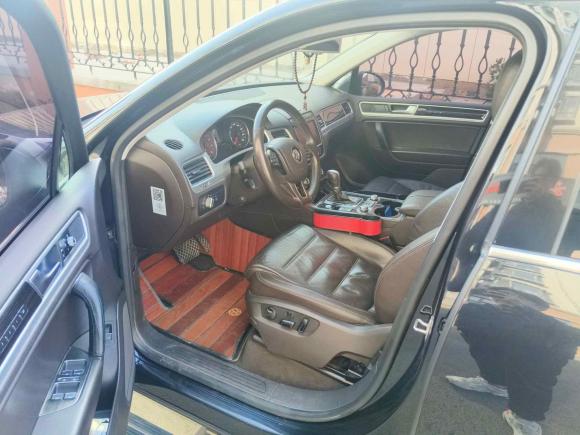 [青岛·鲁B] 二手大众途锐2016款 3.0TSI 高配型