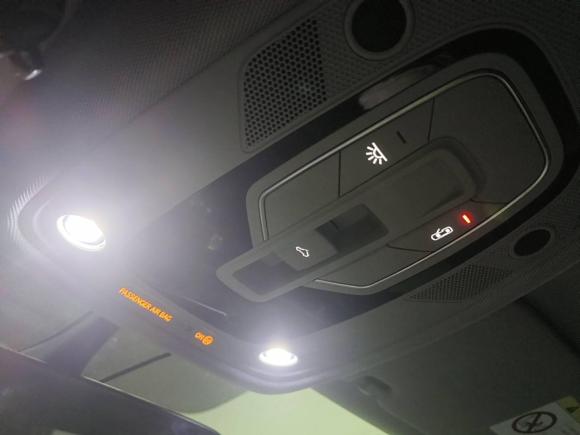 [武汉·鄂E] 二手奥迪奥迪A4L2018款 30周年年型 40 TFSI 进取型