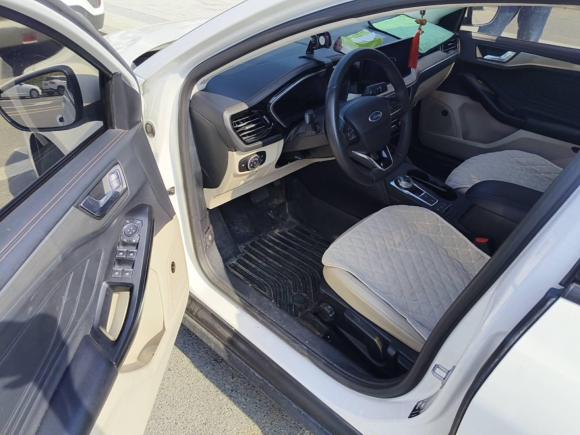 [合肥·吉A] 二手福特福克斯2021款 三厢 EcoBoost 180 自动锋潮型