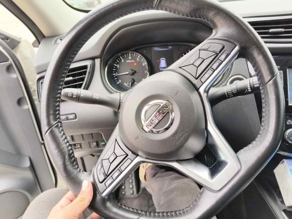 [广州·粤A] 二手日产奇骏2019款 2.0L CVT舒适版 2WD