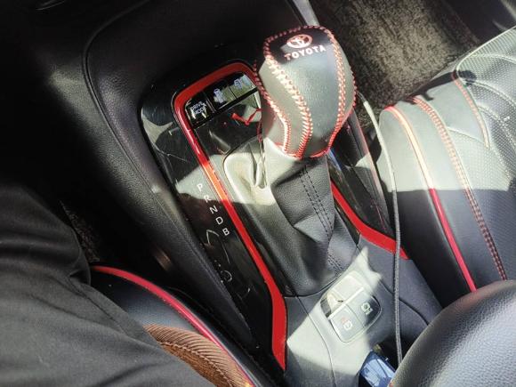 [上海·沪C] 二手丰田雷凌2021款 双擎 1.8H E-CVT运动版