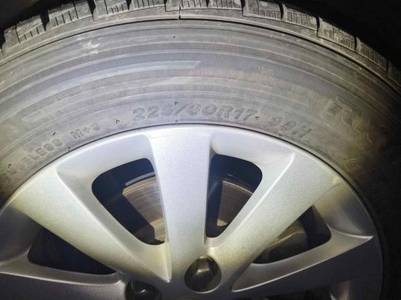 [南通·苏F] 二手别克别克GL82014款 2.4L 经典版