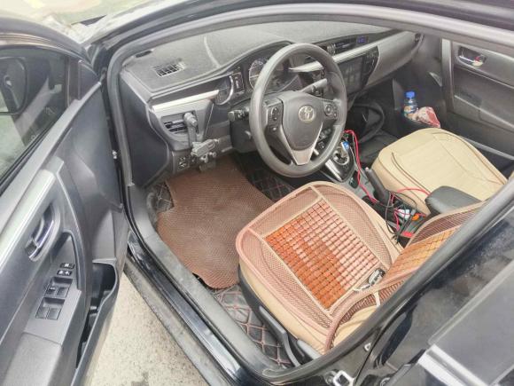 [广州·粤A] 二手丰田雷凌2016款 双擎 1.8H GS E-CVT精英天窗版