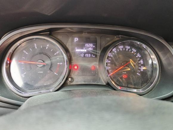 [南昌·赣A] 二手雪铁龙雪铁龙C3-XR2015款 1.6L 自动先锋型