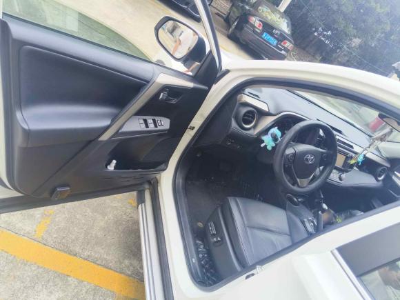 [上海·沪A] 二手丰田RAV4荣放2013款 2.0L CVT四驱新锐版