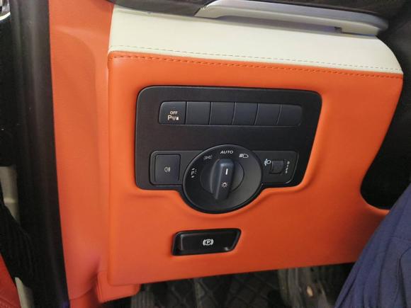 [广州·粤A] 二手奔驰威霆2021款 2.0T 商务版 7座