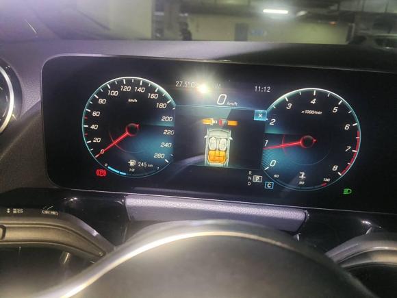 [上海·沪D] 二手奔驰奔驰B级2021款 B 180 时尚型