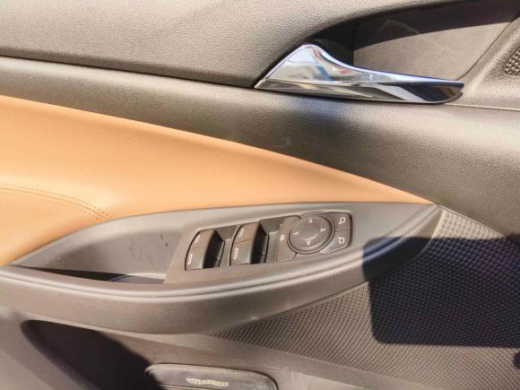 [广州·粤E] 二手别克别克GL62021款 323T 轻混动互联豪华型