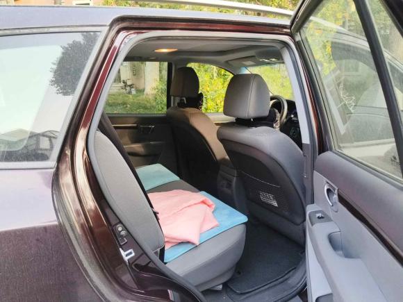 [上海·沪C] 二手现代胜达经典2010款 2.4 舒适版 七座四驱