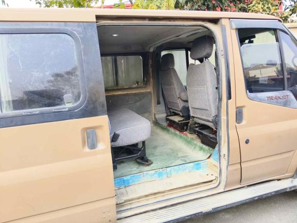 [上海·皖C] 二手福特新世代全顺2009款 2.4T柴油标准型短轴低顶国III