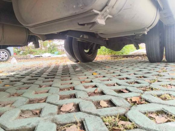 [杭州·苏E] 二手依维柯依维柯褒迪2013款 2.5T-A37 客货两用高顶