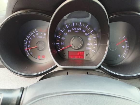 [青岛·鲁B] 二手起亚起亚K22015款 三厢 1.4L MT GLS