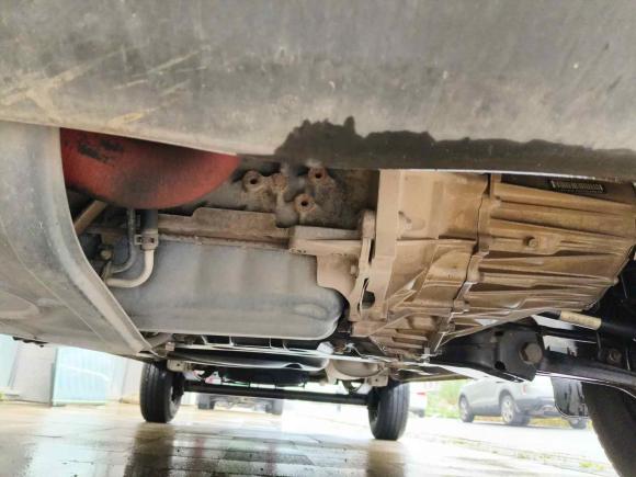 [义乌·浙G] 二手上汽大通MAXUS新途V802014款 2.5T 傲运通短轴中顶