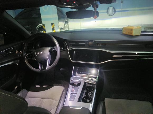 [南京·苏A] 二手奥迪奥迪A6L2019款 40 TFSI 豪华动感型