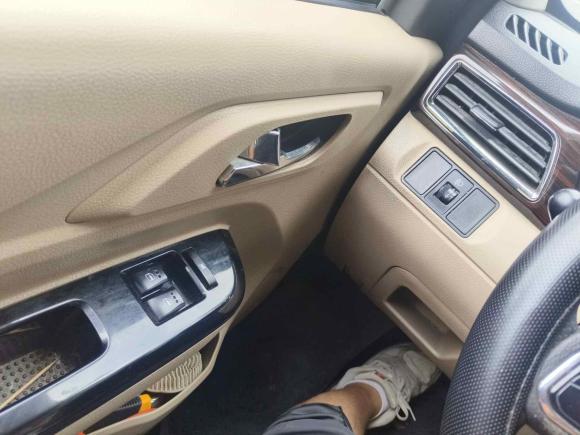 [上海·皖K] 二手长安跨越跨越星V72022款 1.6L汽油舒适型5座对开门DAM16KR