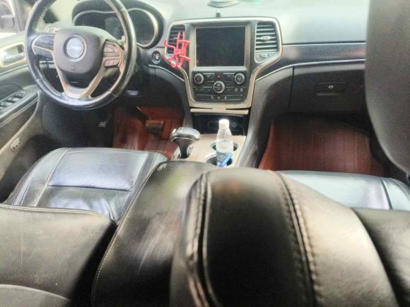 [南京·苏A] 二手Jeep大切诺基2014款 3.0L 舒享导航版