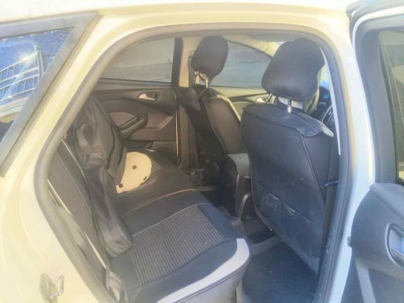 [青岛·鲁B] 二手福特福克斯2012款 两厢 1.6L 手动舒适型