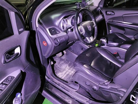 [武汉·鄂A] 二手道奇酷威2013款 2.4L 两驱尊尚版