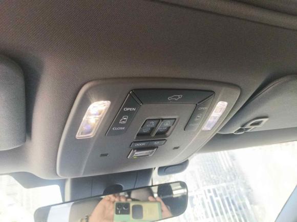 [苏州·苏E] 二手丰田格瑞维亚2024款 2.5L混动 尊贵PLUS四驱版