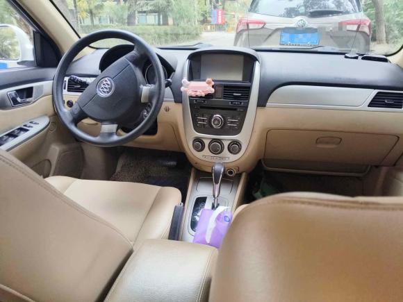 [苏州·苏E] 二手别克凯越2013款 1.5L 自动经典型