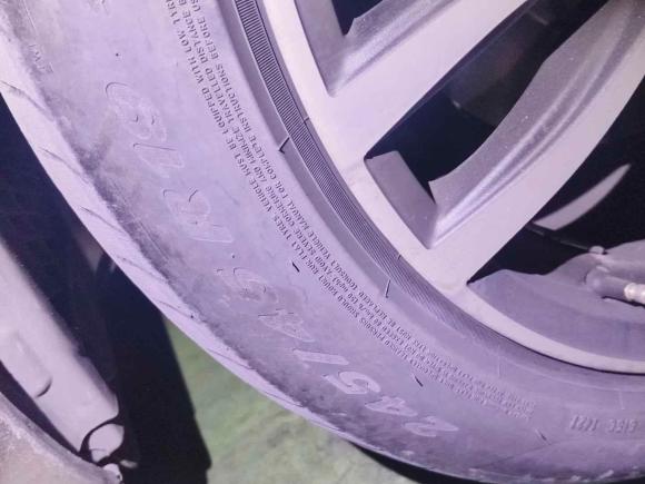 [成都·川H] 二手宝马宝马7系2018款 730Li 尊享型 M运动套装